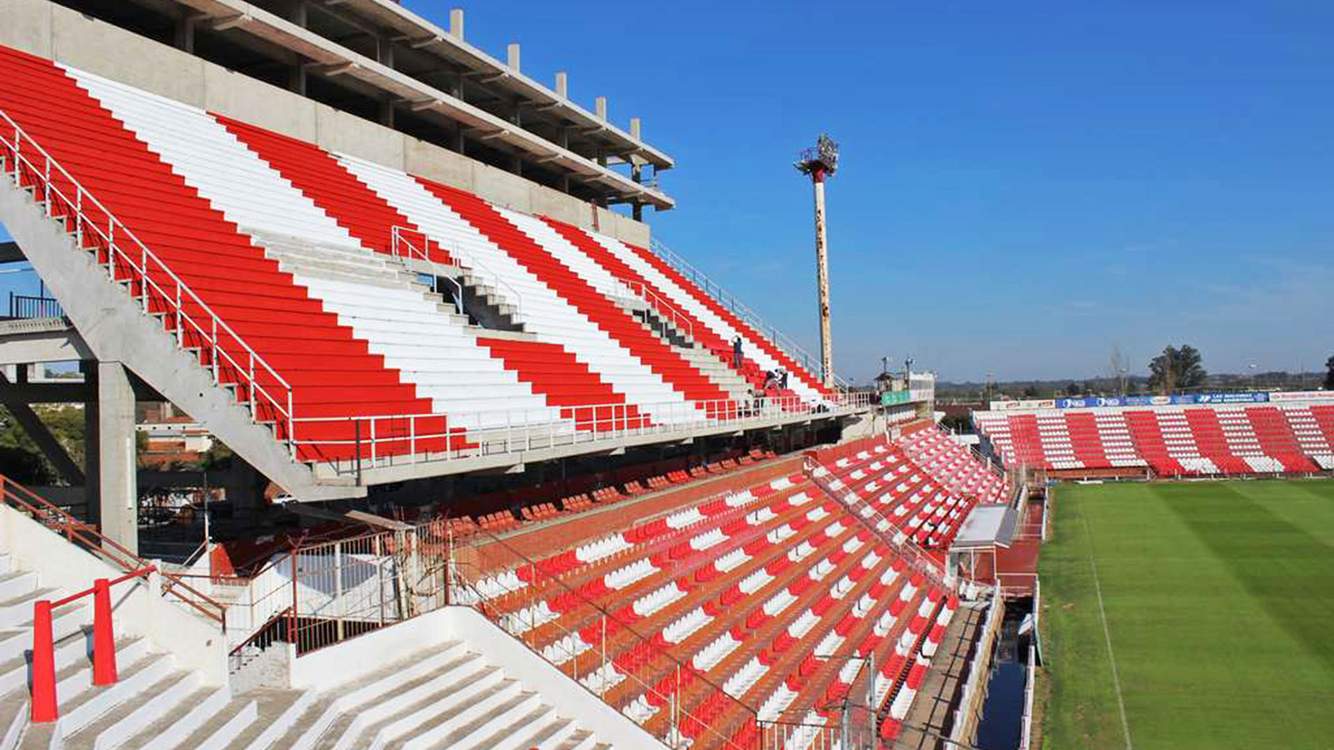 Estadio 15 de Abril