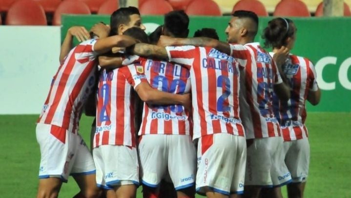 Unión debutó con un empate en la Copa de la Liga
