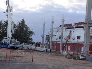 Comenzó la colocación de las columnas